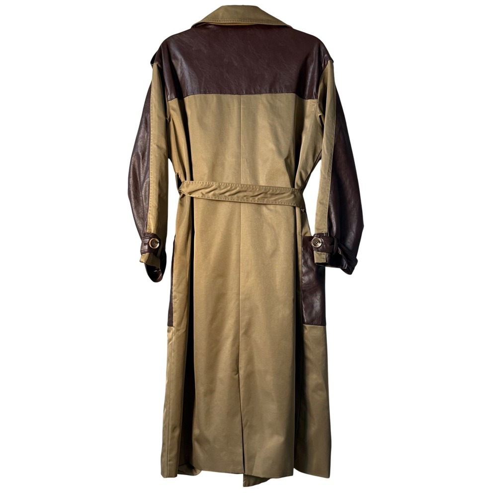 Elegant Two-Tone Trench Coat in Brown and Tan - Picture 8 of 9